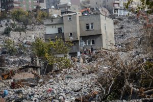 Damaged buildings are seen in Sirnak city on November 14, 2016, after a 246-day curfew was partially lifted. / AFP PHOTO / ILYAS AKENGIN