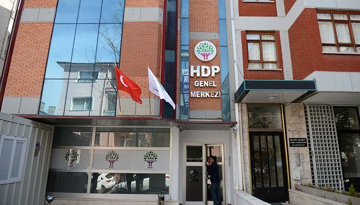 Police raid HDP headquarters in Ankara, detain 11 deputies around country