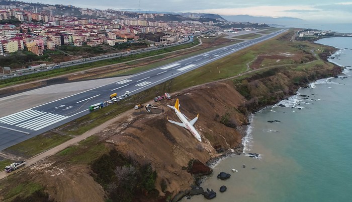 Plane skids off Trabzon runway, plunges down cliff to water’s edge