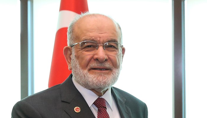 Karamollaoğlu collects 100,000 signatures for presidential race