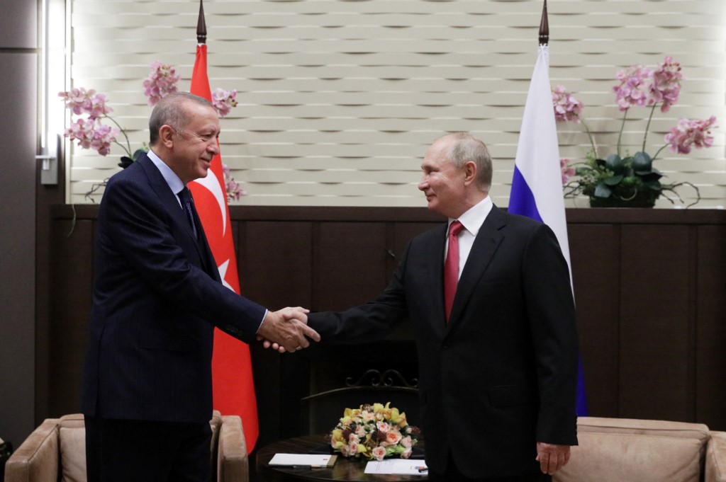 Turkey’s Western allies wary of Ankara’s deepening ties with Moscow: FT