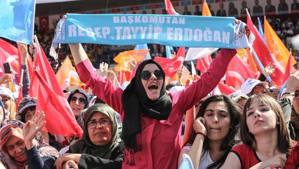 AKP election rally