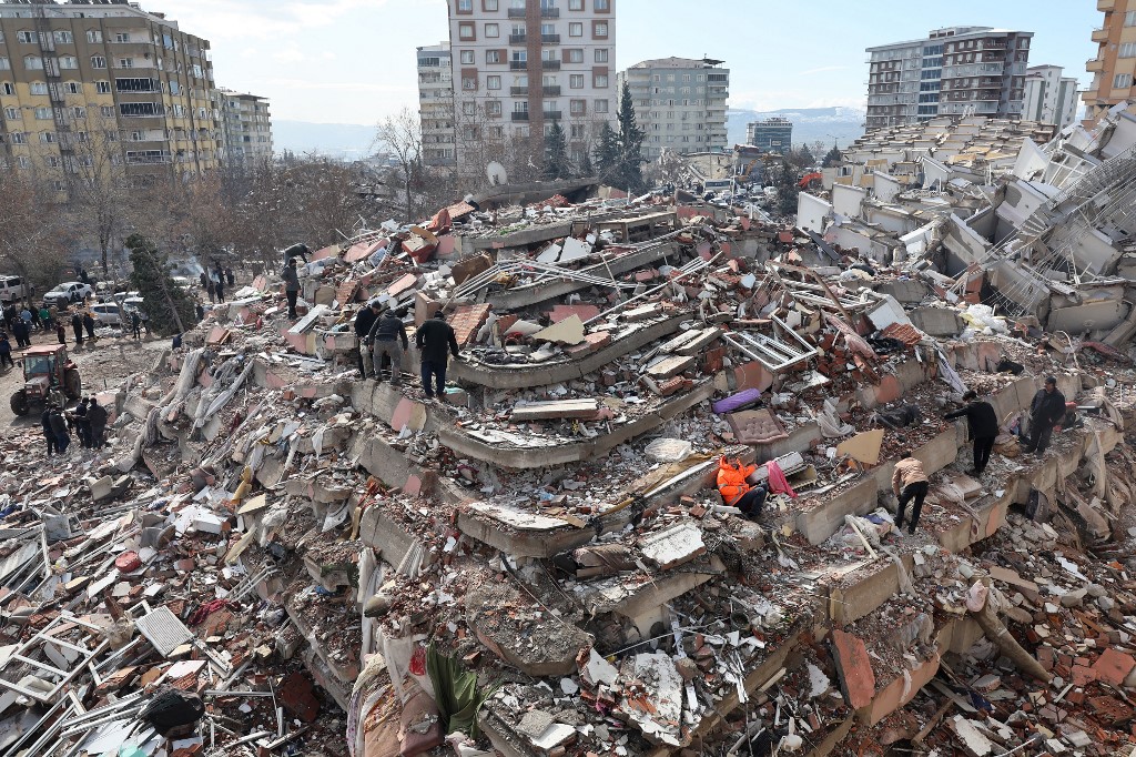 rubble Turkey quake
