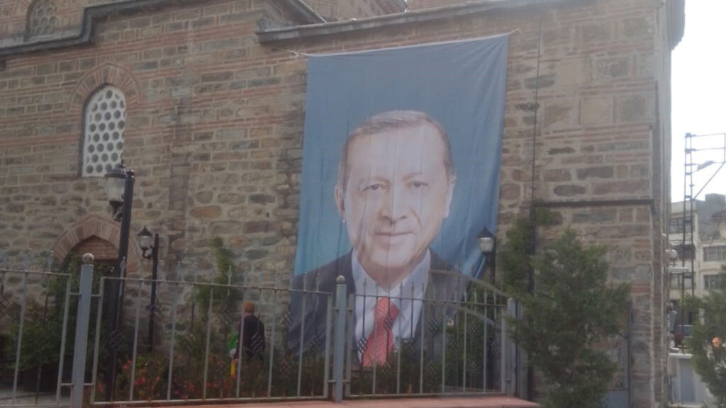 Erdogan poster on mosque