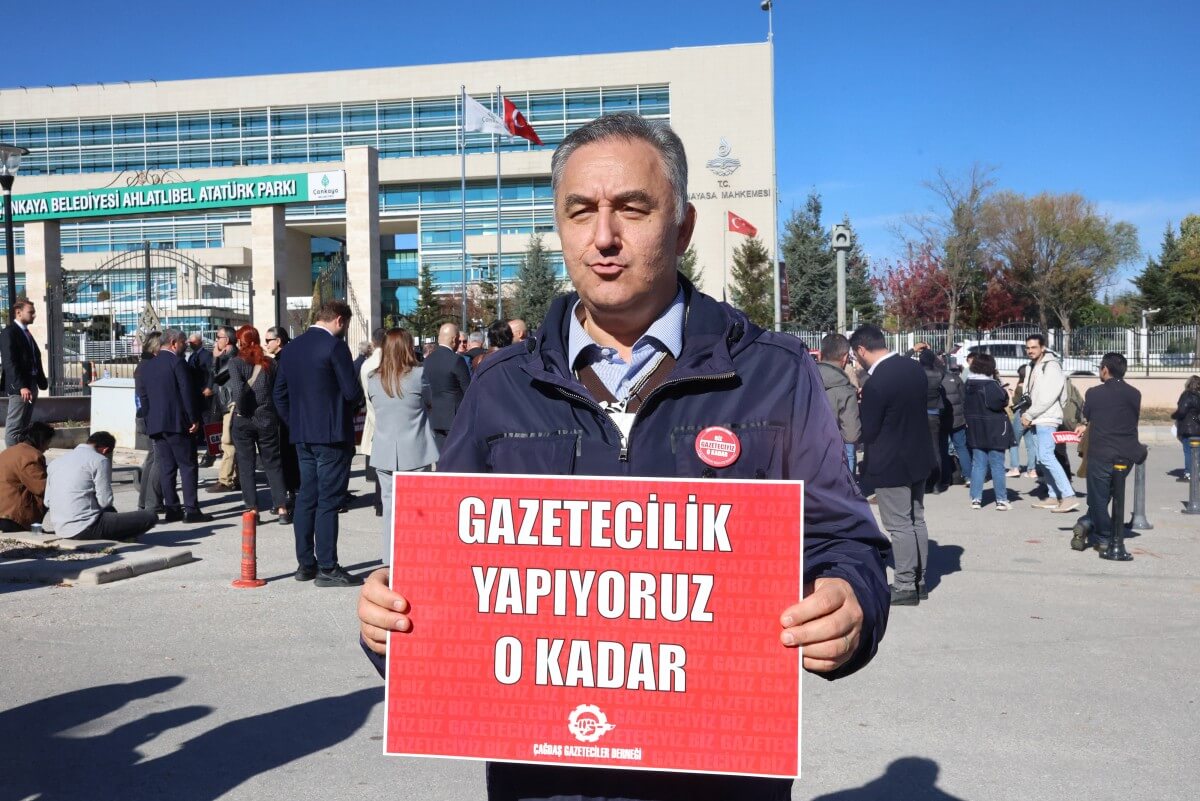 Turkish journalist hit with travel ban over column on alleged electronic signature breach