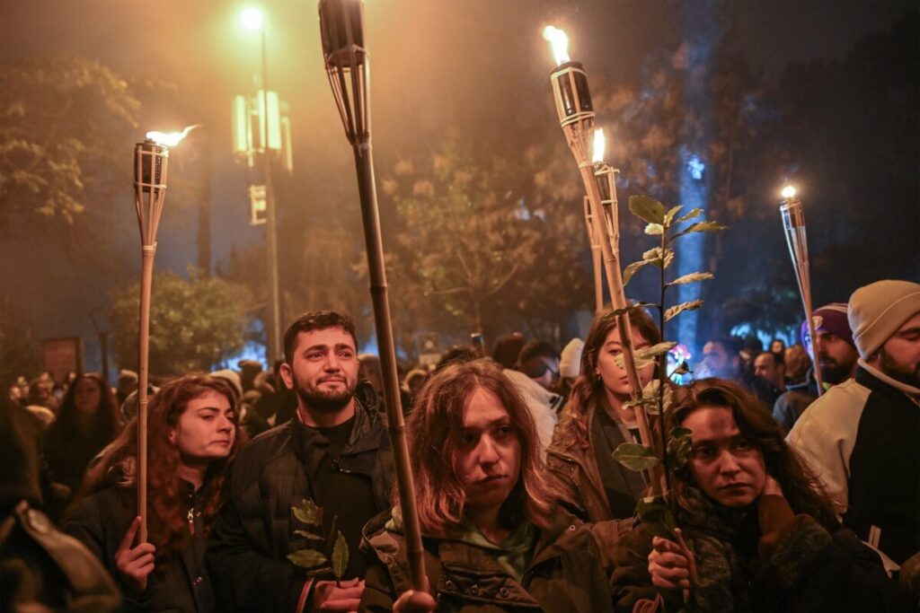 Turkey quake vigil