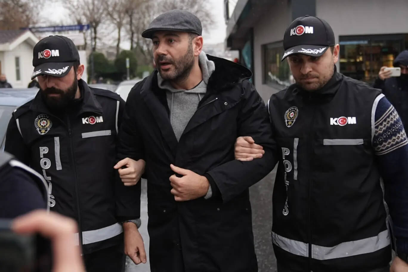 Turkish prosecutors seek long jail terms for opposition mayors