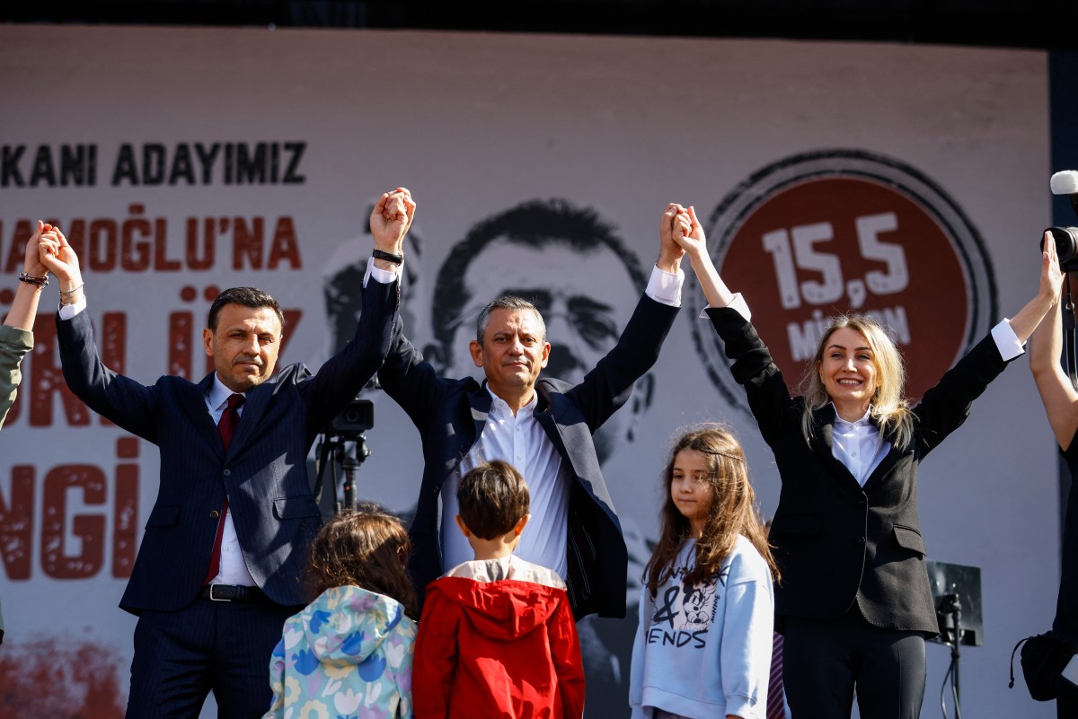 Members of Turkey’s main opposition party face up to 15 years over courthouse protest