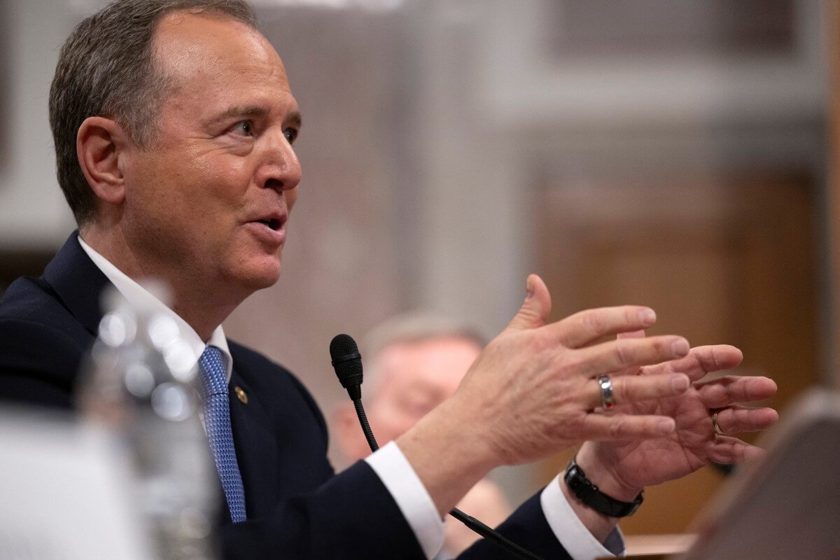 US senator accuses Erdoğan of democratic backsliding over jailing of rival: report
