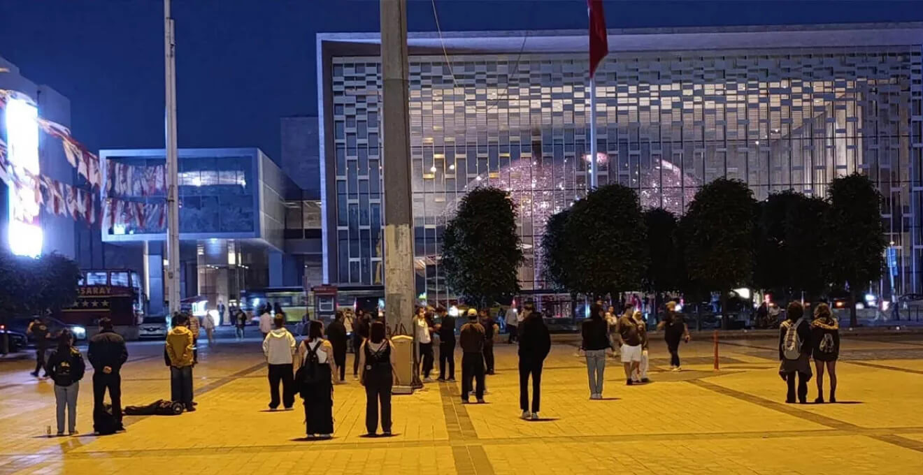18 detained in İstanbul over silent ‘standing man’ protest on Gezi anniversary