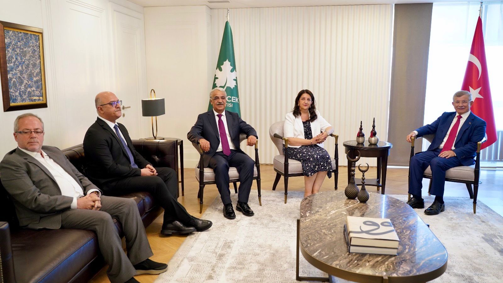 Turkey’s main pro-Kurdish party has high-profile talks with political leaders amid peace efforts
