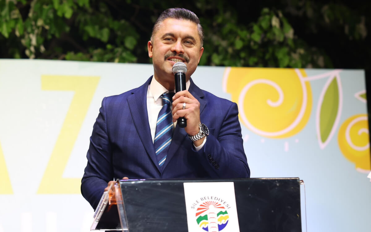 Turkey arrests mayor and 4 municipal officials in expanding crackdown on opposition