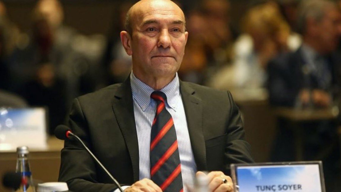 Former İzmir mayor among 99 facing arrest in corruption investigation