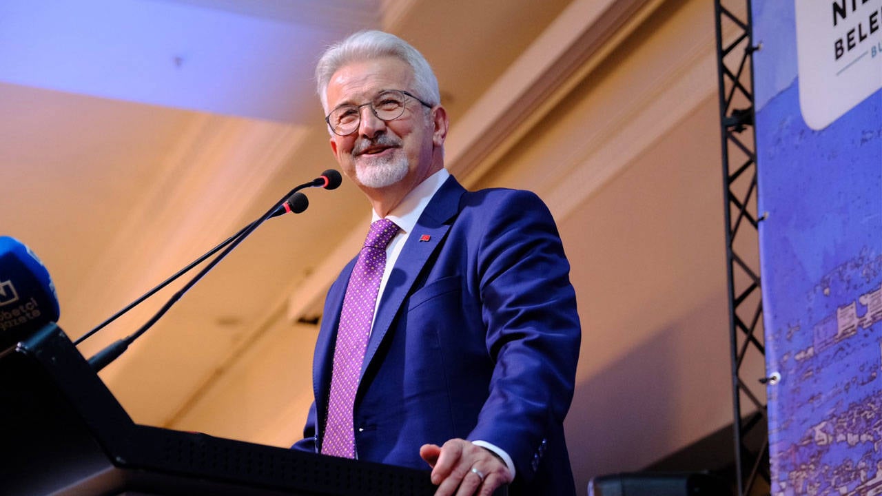 15 arrested in bribery, organized crime probe targeting former CHP mayor in Bursa