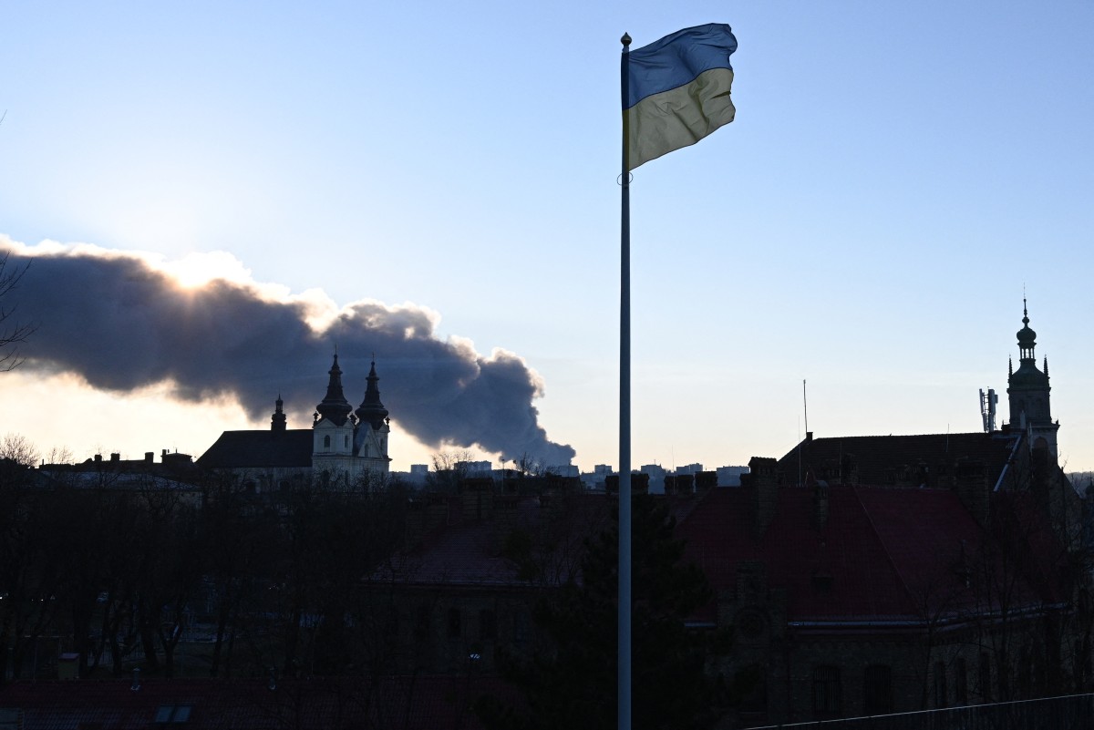 [UPDATE] Russian strikes kill 20 as Zelensky visits Turkey for peace talks