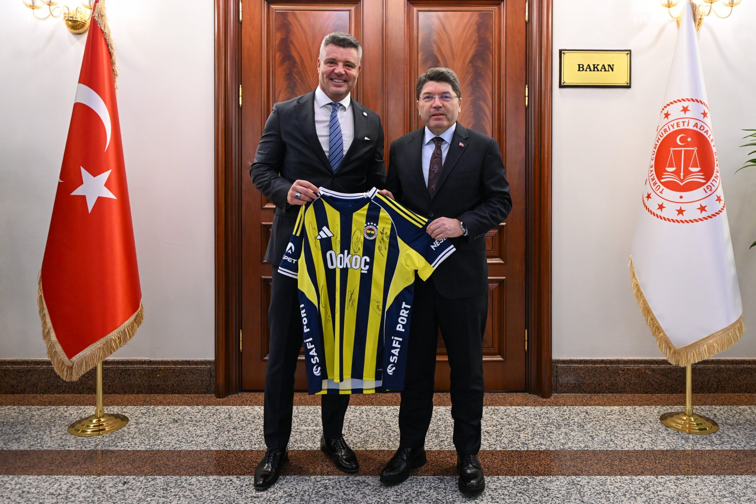 [OPINION] Operation against Fenerbahçe president Saran exposes Turkey’s political fault lines